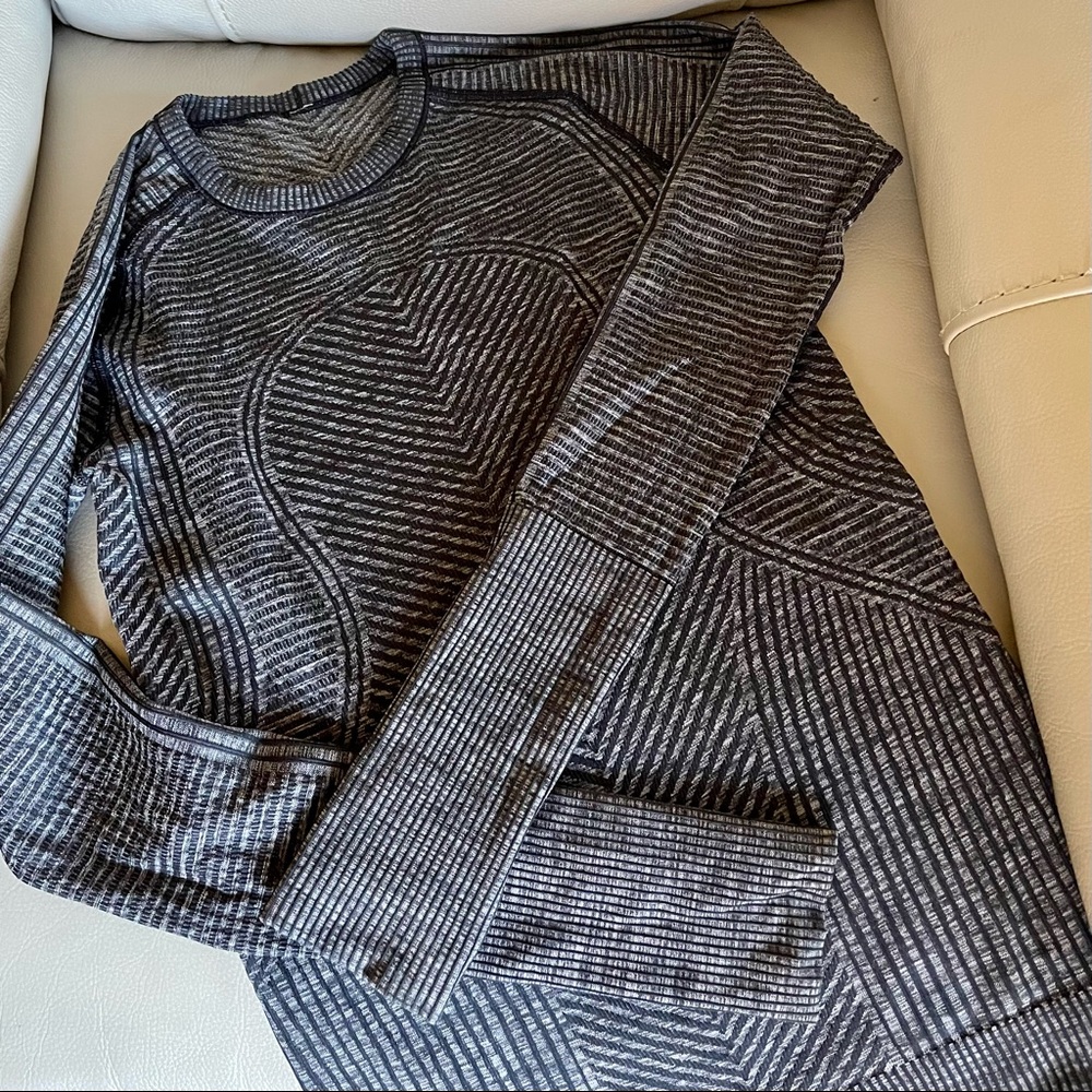 Lululemon restless top